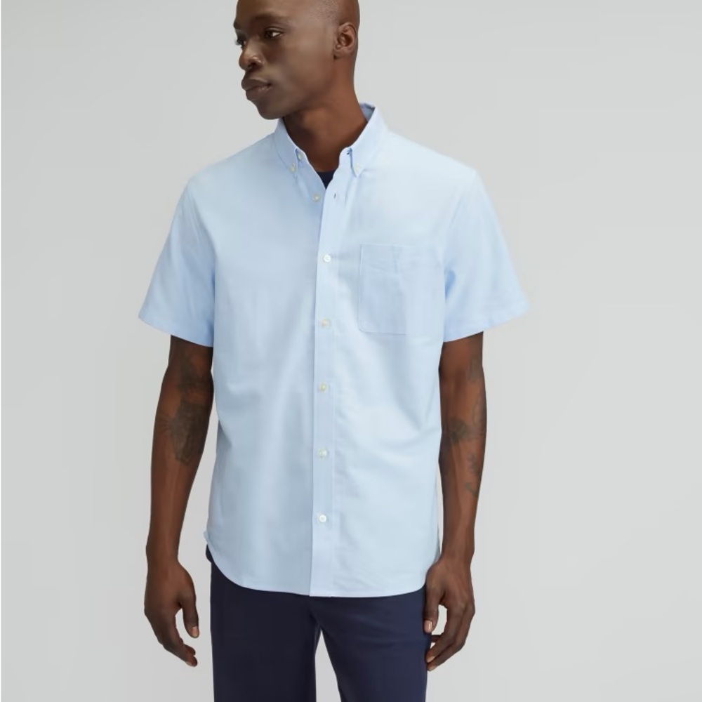 Everlane short sleeve button down shirt